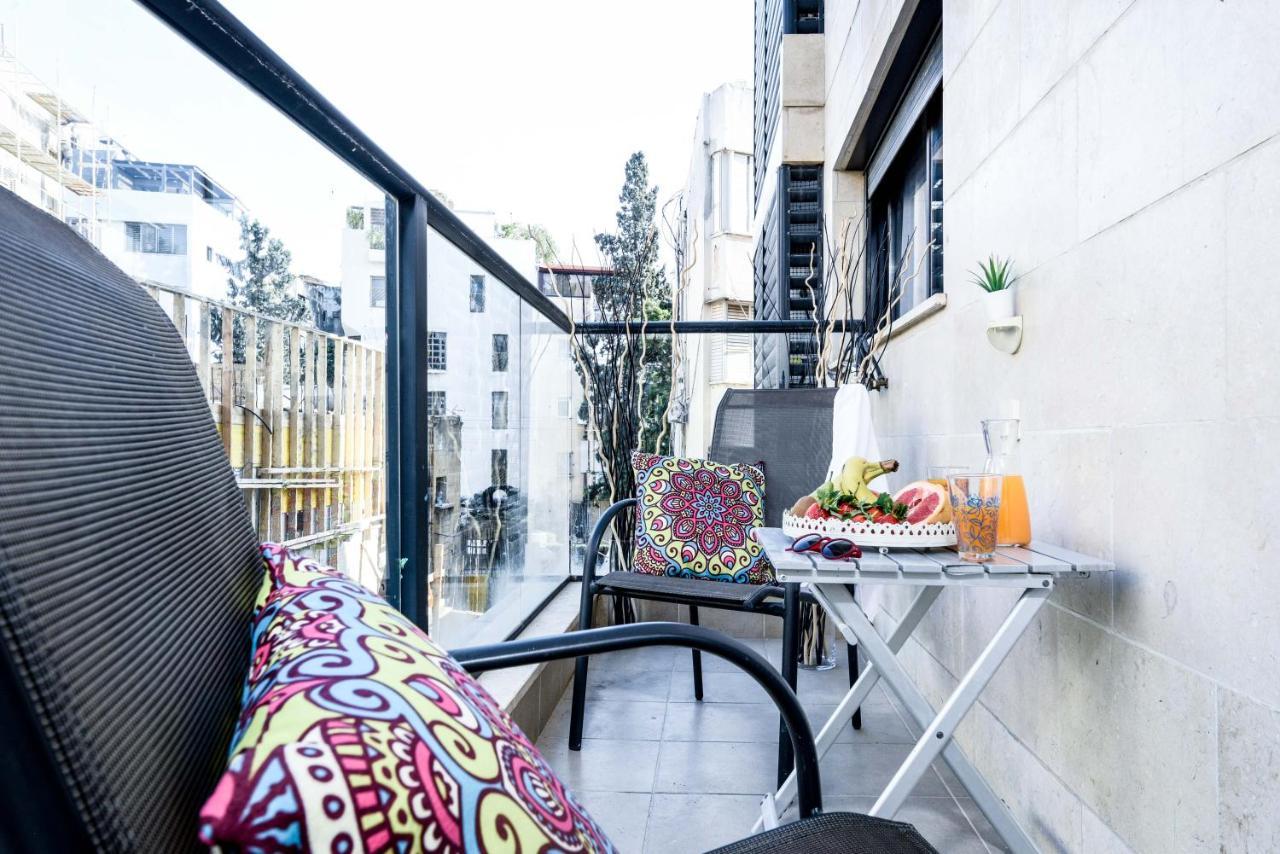 Stunning 2Br Apt W Balcony In City Center By Sea N' Rent Tel Aviv Exterior photo